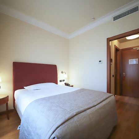 Monica Hotel Fiera Pregnana Milanese Luaran gambar