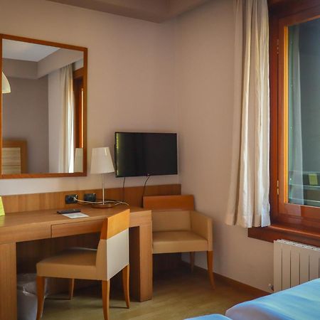Monica Hotel Fiera Pregnana Milanese Luaran gambar
