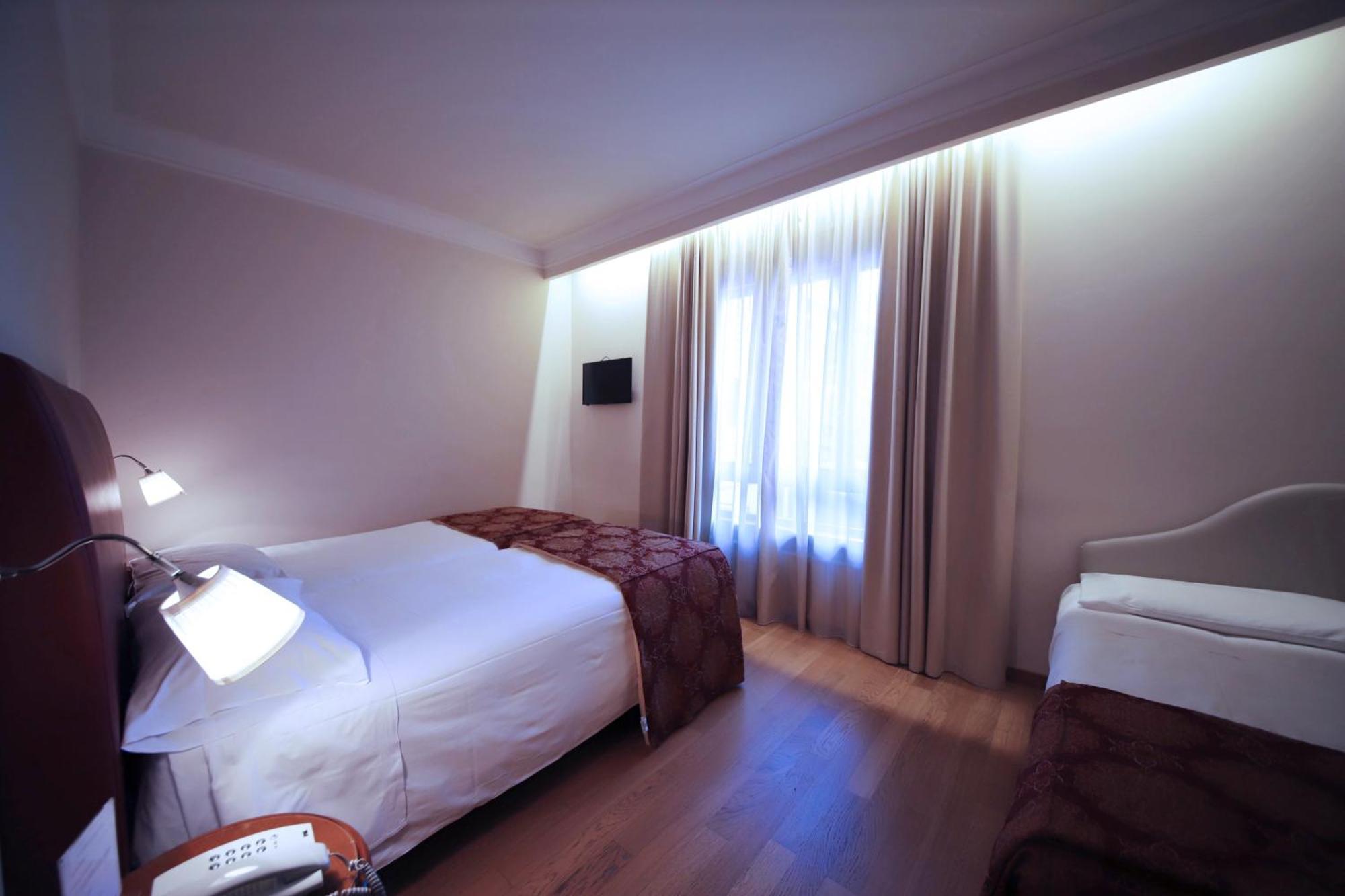 Monica Hotel Fiera Pregnana Milanese Luaran gambar