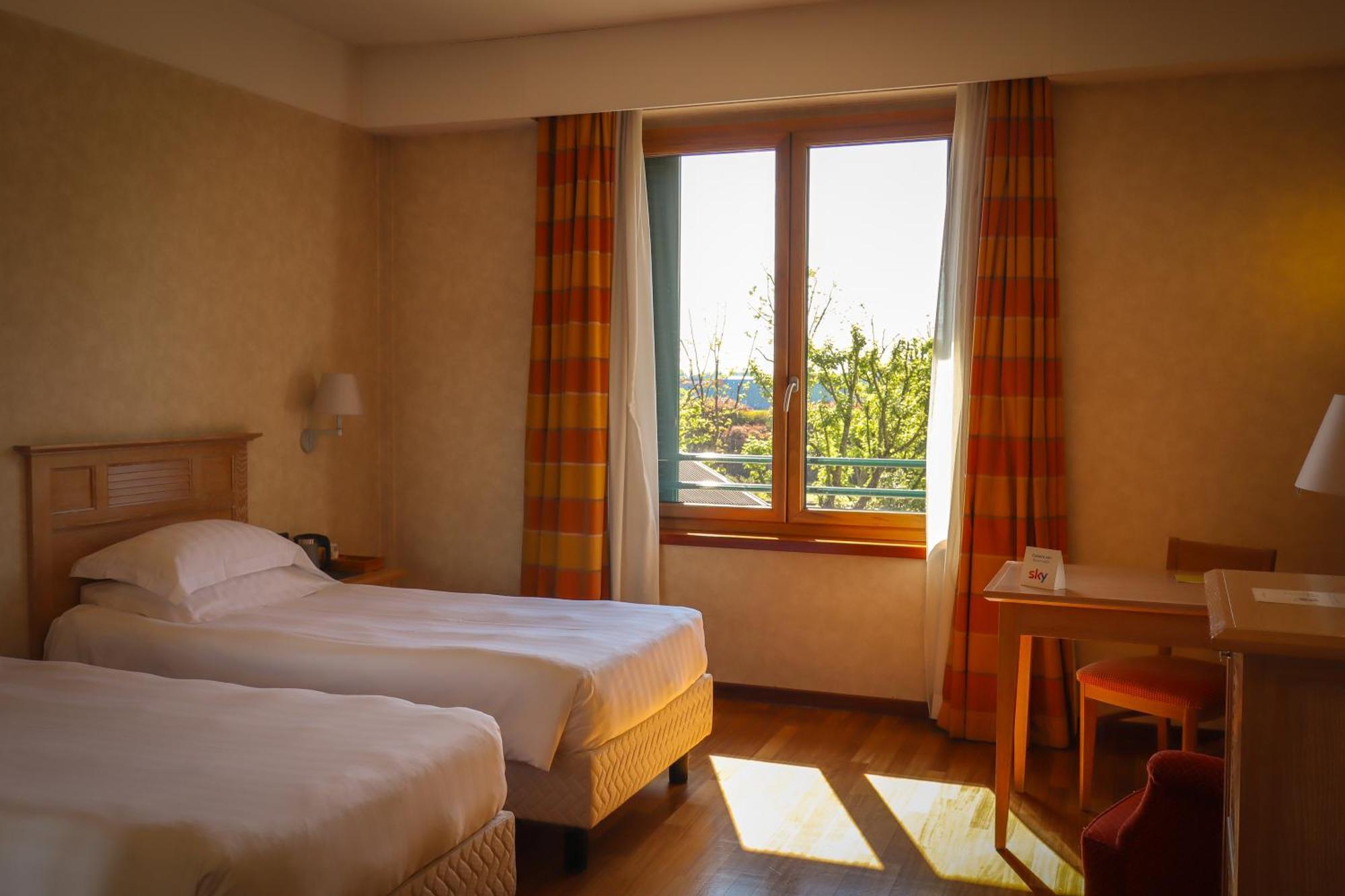 Monica Hotel Fiera Pregnana Milanese Luaran gambar