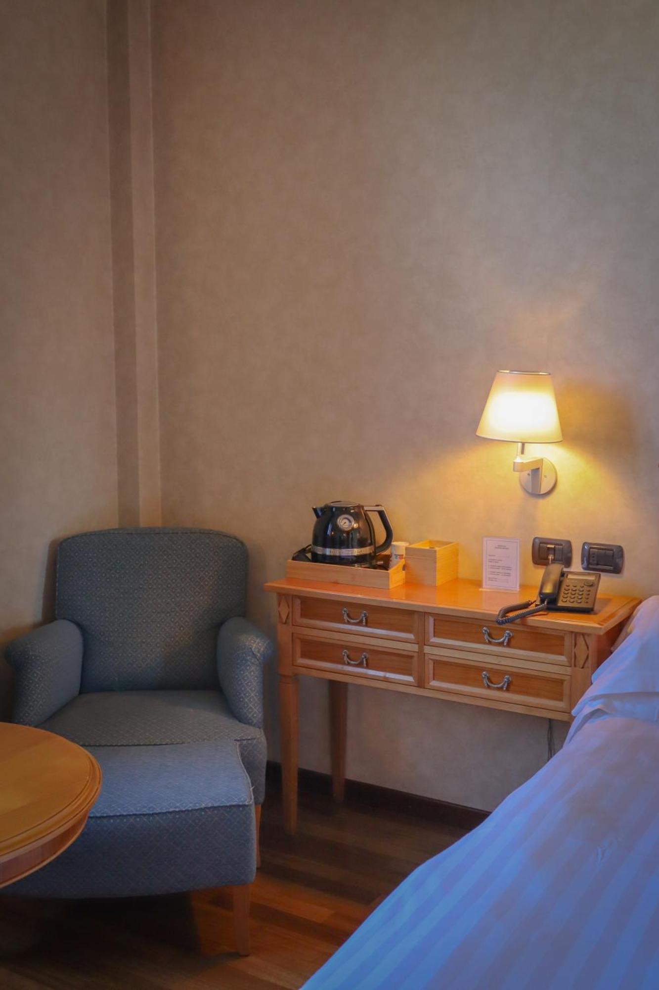 Monica Hotel Fiera Pregnana Milanese Luaran gambar