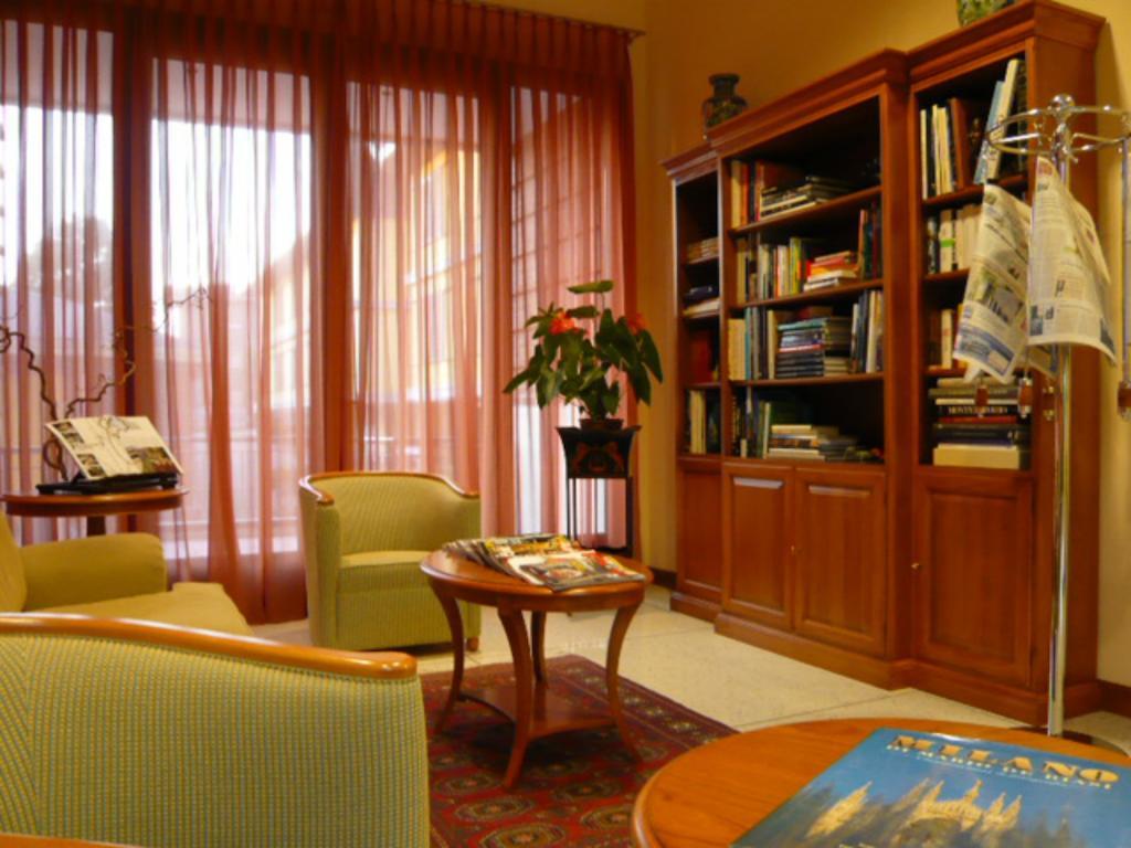 Monica Hotel Fiera Pregnana Milanese Luaran gambar