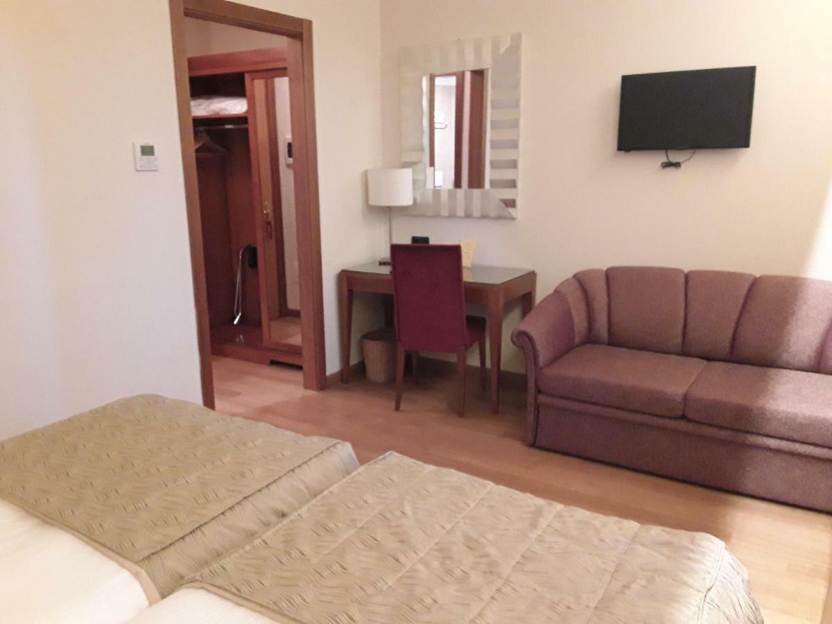 Monica Hotel Fiera Pregnana Milanese Luaran gambar
